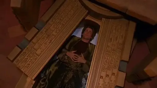 Picture of Daniel Jackson from Stargate: SG1 resting in a goa'uld sarcophagus