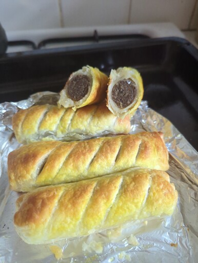 Sausage (v2.5) rolls!